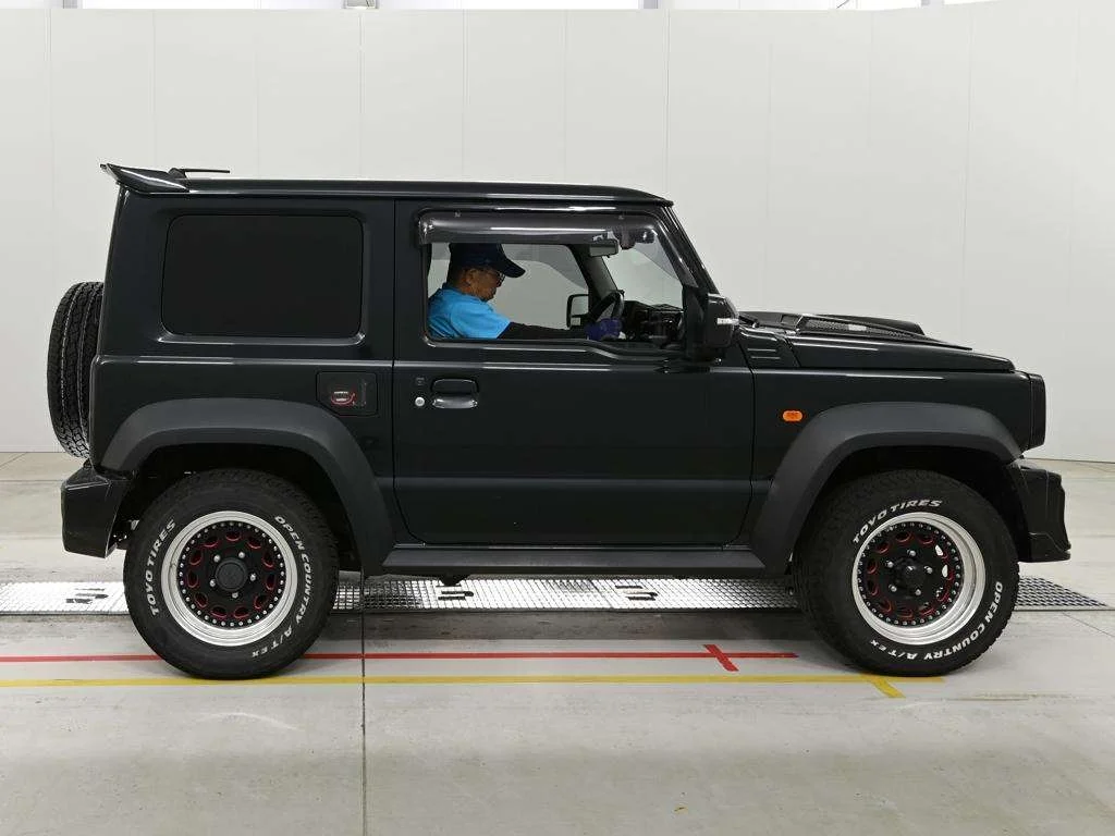 Suzuki Jimny Sierra JB74W 2023